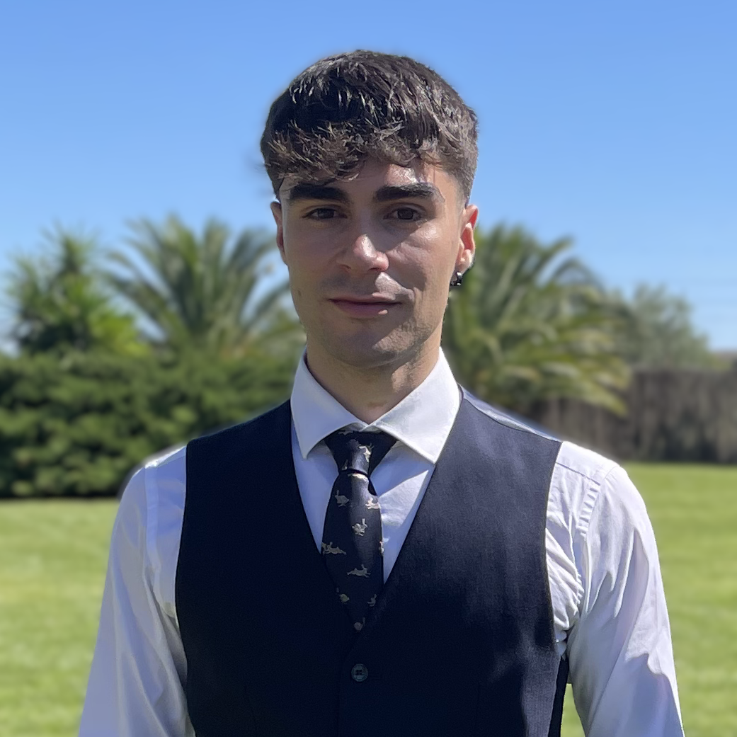 Image of David Herce on a full suite